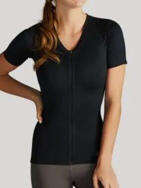 Women’s Black Short-Sleeve Zip-Front Performance Top